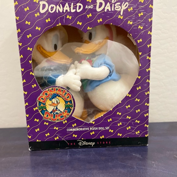 Disney Donald Duck plus stuff animals - Picture 4 of 5